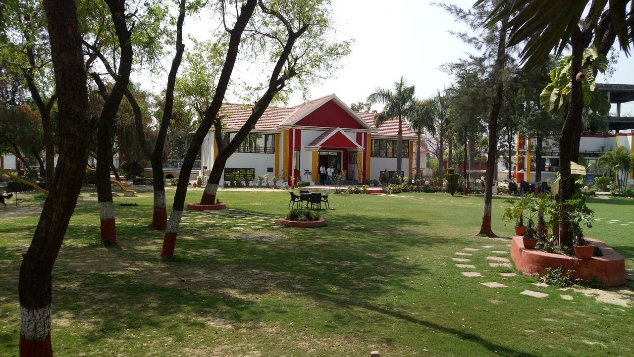 Sanjay Motels I Pvt Ltd Pura Raghunath Luaran gambar