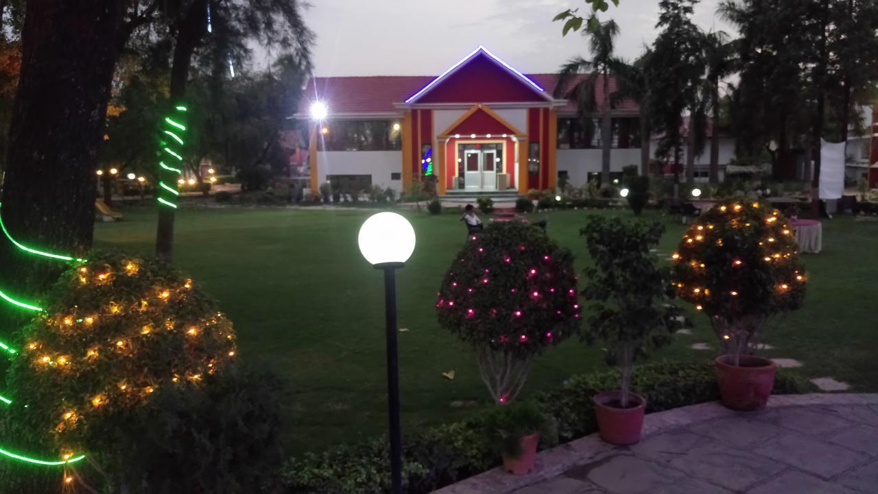 Sanjay Motels I Pvt Ltd Pura Raghunath Luaran gambar